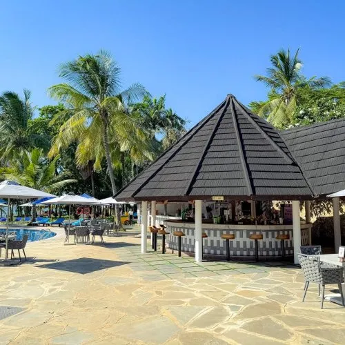 Click to view larger Travellers Beach Hotel photo 2